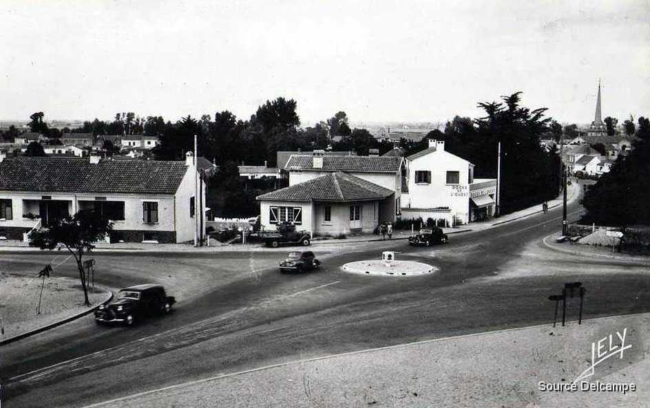 85 Saint Jean de Monts Rond Point.jpg